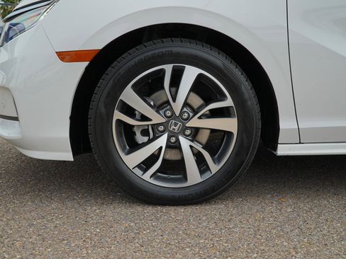 Used 2023 Honda Odyssey Touring image 12