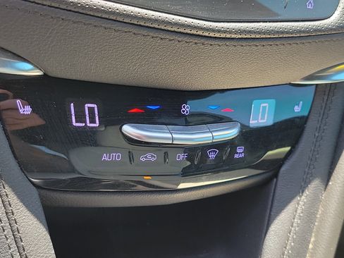 Used 2020 Cadillac XT5 Sportv image 23