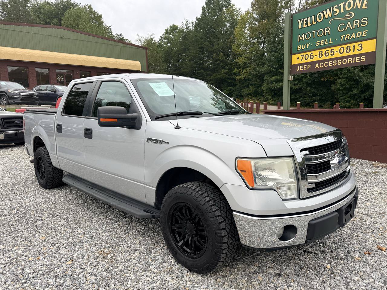 Used 2013 Ford F150 XLT w/ XLT Convenience Pkg RWD image 2