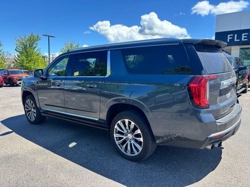 Used 2021 GMC Yukon XL Denali w/ Denali Premium Package AWD/4WD image 7