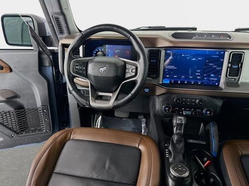Used 2023 Ford Bronco Outer Banks AWD/4WD image 23