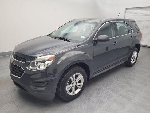 Used 2017 Chevrolet Equinox LS FWD image 2