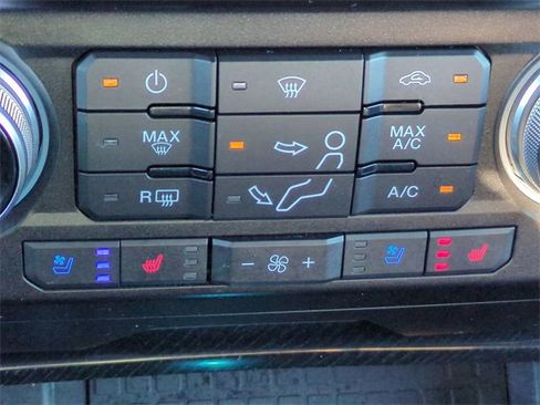 Certified 2020 Ford F250 Platinum image 24