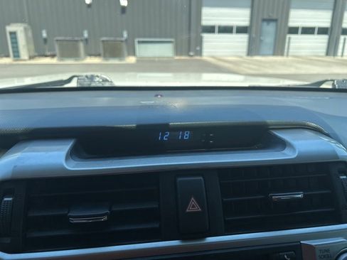 Used 2017 Toyota 4Runner Limited RWD image 12