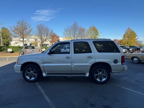 Used 2006 Cadillac Escalade AWD image 7