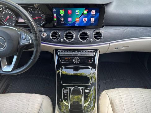 Used 2017 Mercedes-Benz E 300 4MATIC image 21