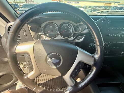 Used 2007 Chevrolet Silverado 2500 LT image 11