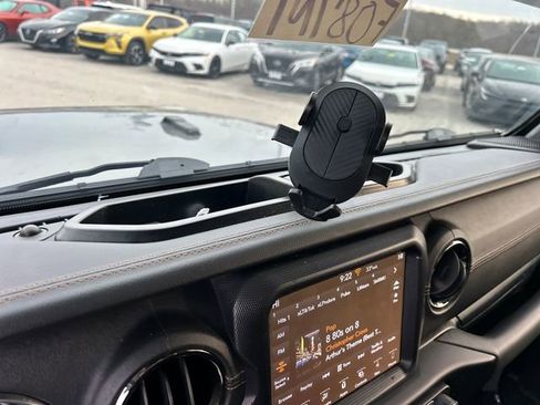 Used 2023 Jeep Wrangler High Altitude image 30