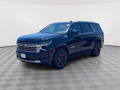 Used 2023 Chevrolet Tahoe High Country AWD/4WD image 3