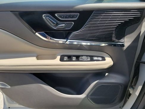 Certified 2022 Lincoln Corsair FWD image 15