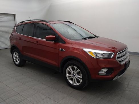 Used 2018 Ford Escape SE w/ SE Sync 3 Package AWD/4WD image 11