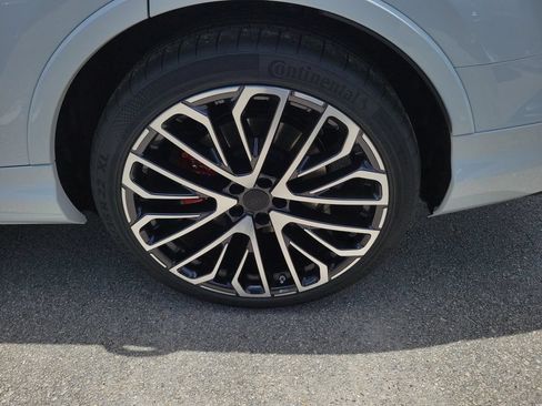 New 2026 Audi SQ7 Prestige AWD/4WD image 28