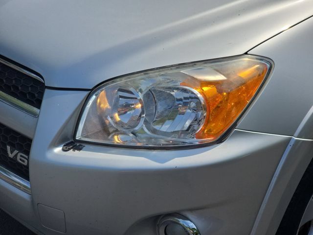 Used 2012 Toyota RAV4 Limited w/ Navigation Value Pkg AWD/4WD image 28
