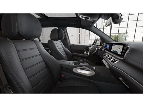 New 2026 Mercedes-Benz GLS 450 4MATIC image 4