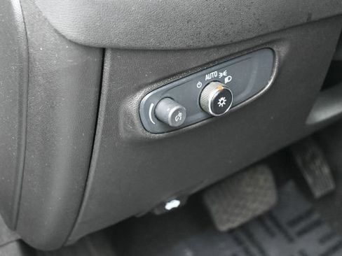 Used 2024 Chevrolet Equinox LT AWD/4WD image 18