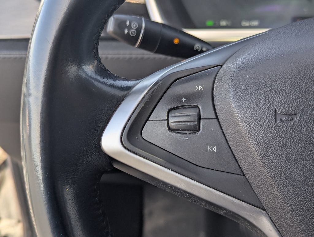 Used 2014 Tesla Model S 60 RWD image 19