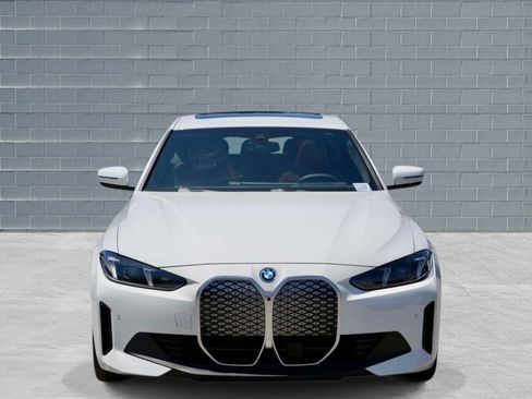Used 2025 BMW i4 xDrive40i AWD/4WD image 2