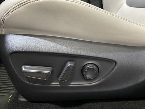 Used 2023 Toyota RAV4 Limited image 14