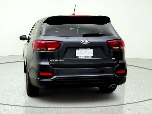 Used 2019 Kia Sorento AWD image 6