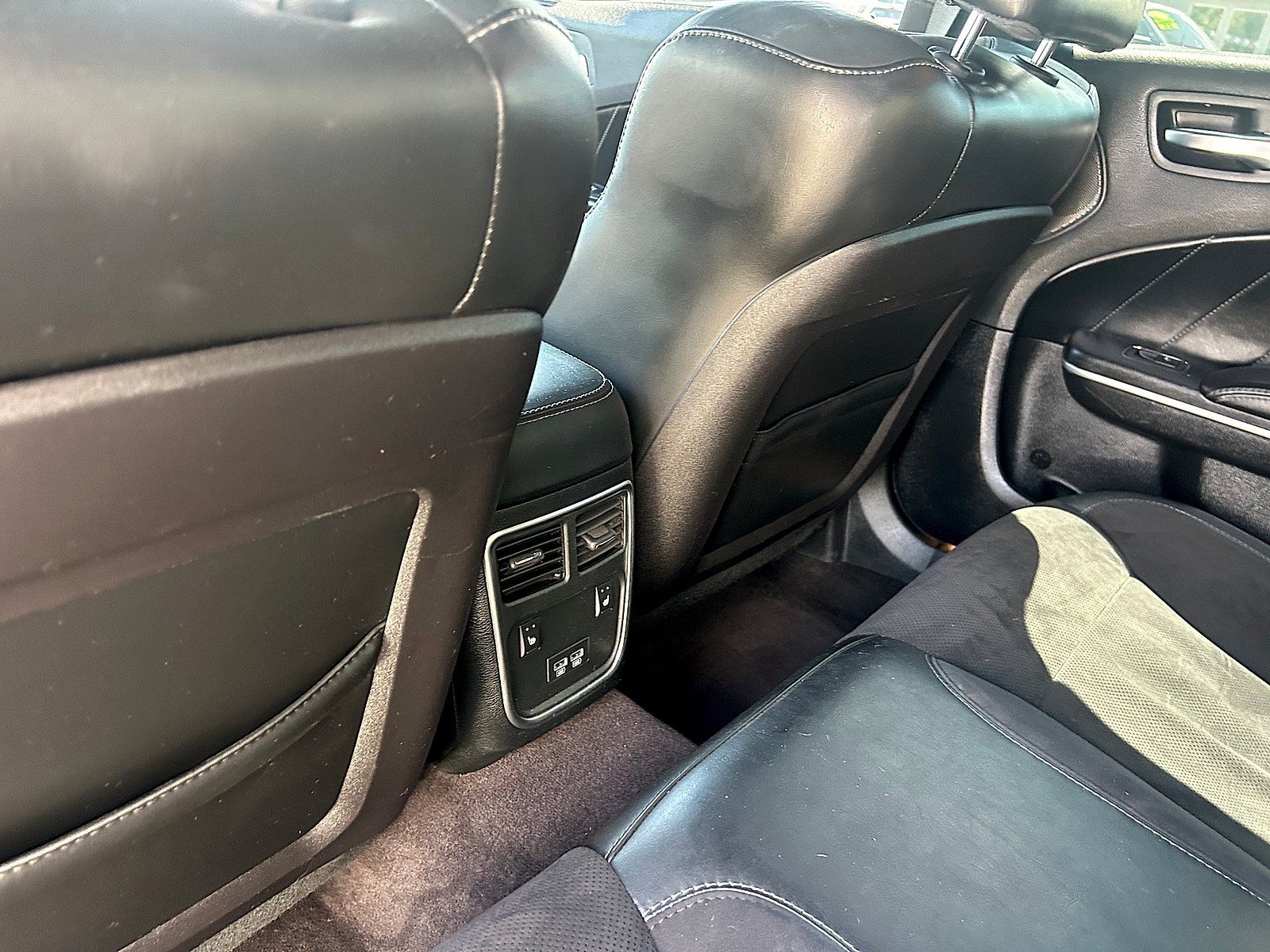 Used 2016 Dodge Charger R/T RWD image 22
