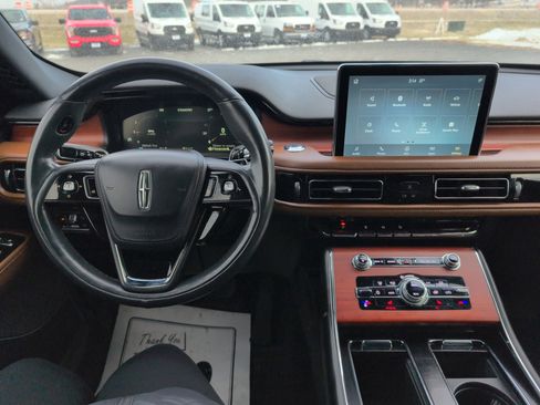 Used 2021 Lincoln Aviator Reserve image 20