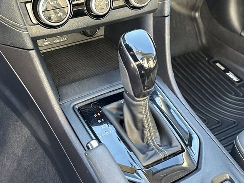 Used 2022 Subaru Crosstrek 2.5i Sport w/ Moonroof Package image 32