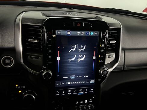 Used 2024 RAM 2500 Big Horn w/ Sport Appearance Package image 24