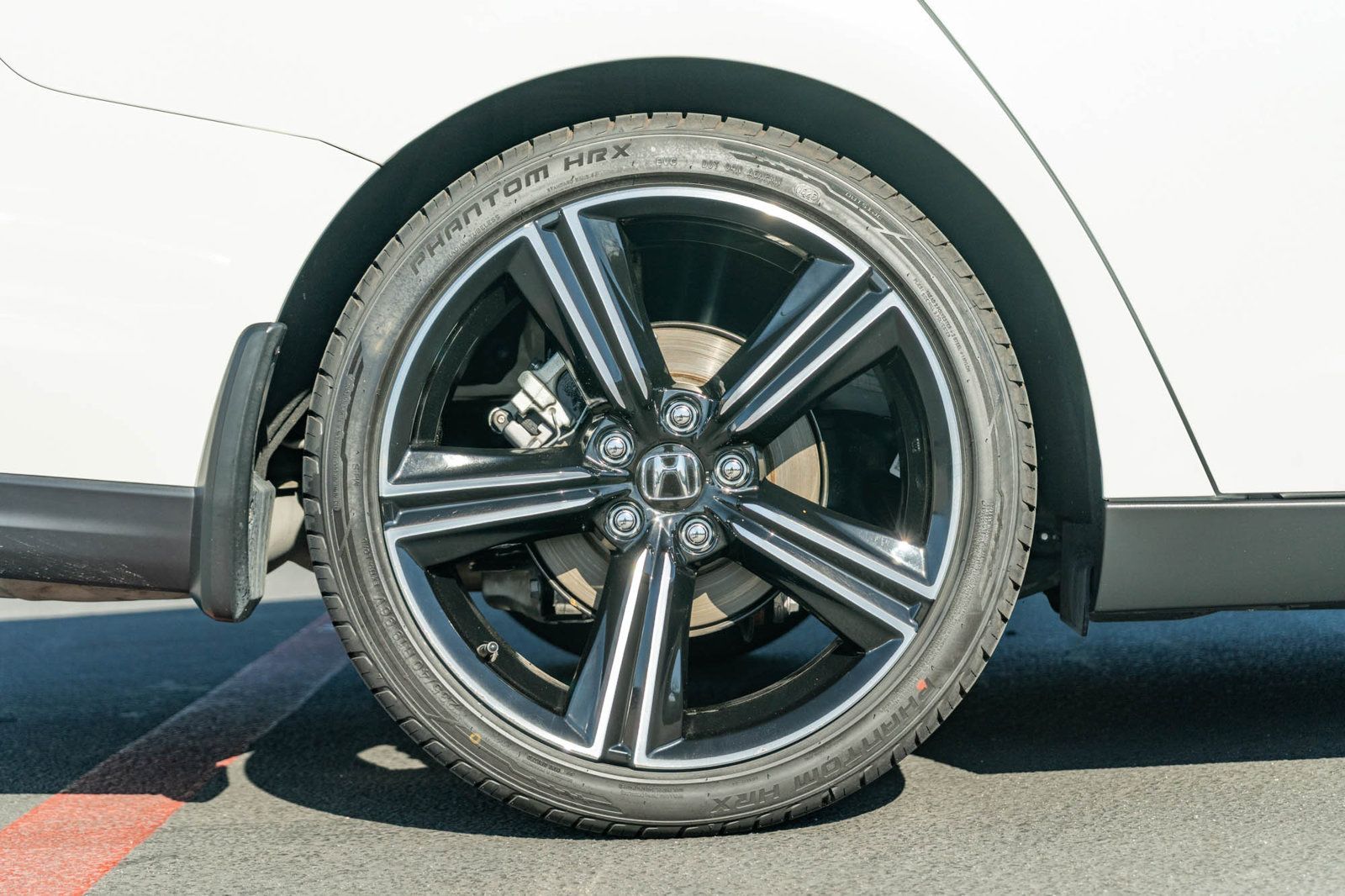 Used 2024 Honda Accord Sport image 11