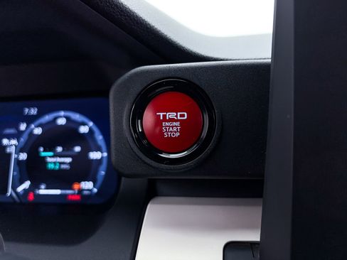 Used 2024 Toyota Tacoma TRD Off-Road AWD/4WD image 24