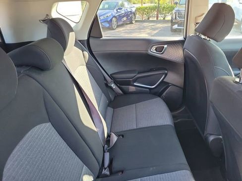 Used 2021 Kia Soul S image 31