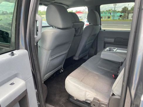 Used 2011 Ford F250 XLT w/ XLT Premium Pkg AWD/4WD image 16