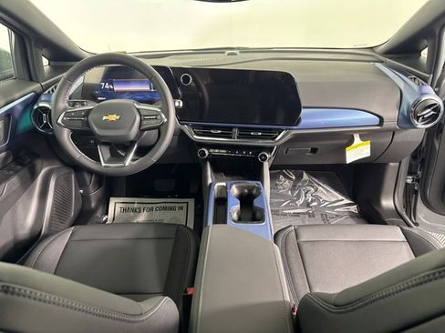 New 2026 Chevrolet Equinox EV LT image 16