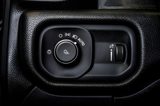 Used 2021 RAM 2500 Big Horn AWD/4WD image 18