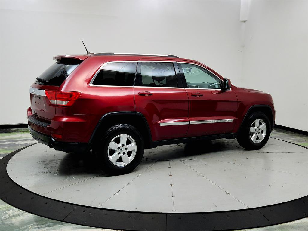 Used 2013 Jeep Grand Cherokee Laredo w/ Laredo E Group AWD/4WD image 5