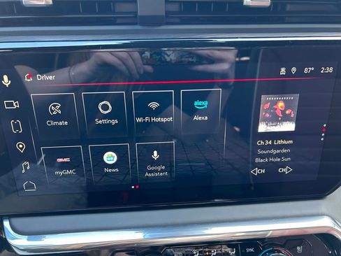 Certified 2025 GMC Sierra 2500 Denali Ultimate image 38