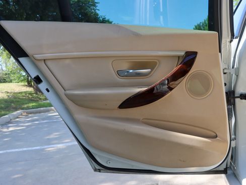 Used 2014 BMW 328i Sedan RWD image 11