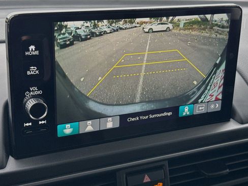 New 2025 Honda Pilot Touring image 23