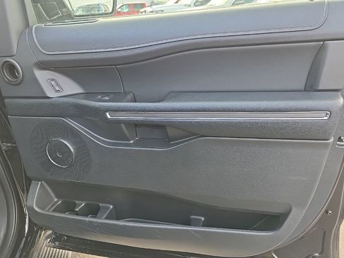 Used 2024 Ford Expedition Max XLT image 61