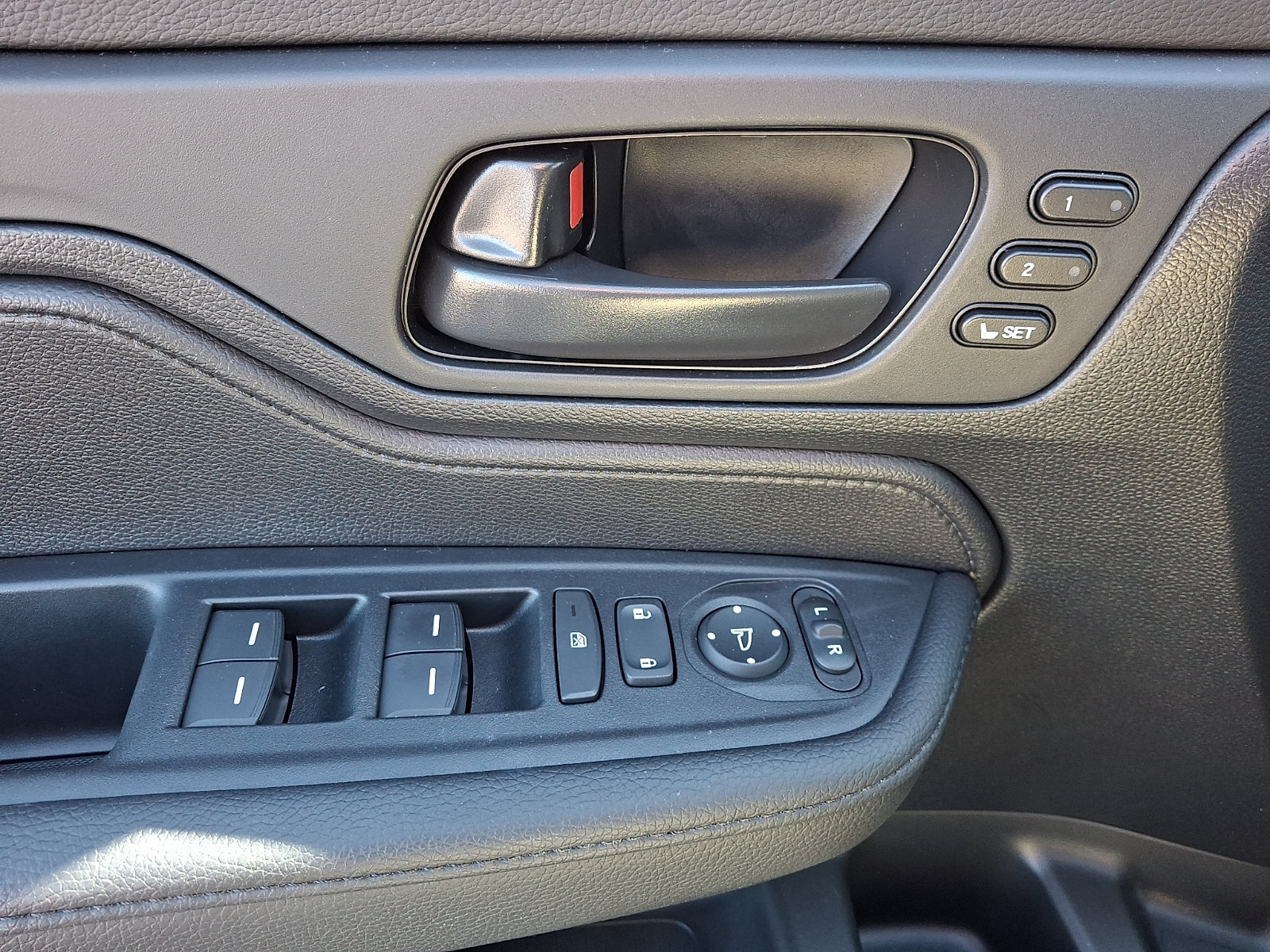 Certified 2026 Honda Odyssey EX-L image 14