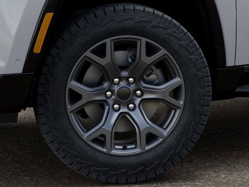New 2026 Jeep Grand Wagoneer 4WD image 8