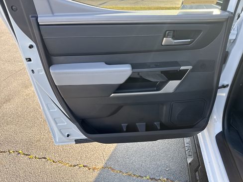 New 2026 Toyota Tundra Limited AWD/4WD image 28