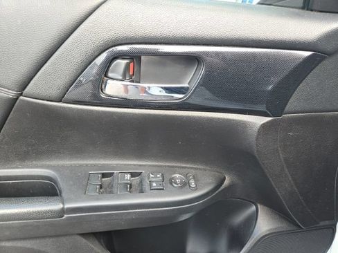 Used 2015 Honda Accord Sport image 20