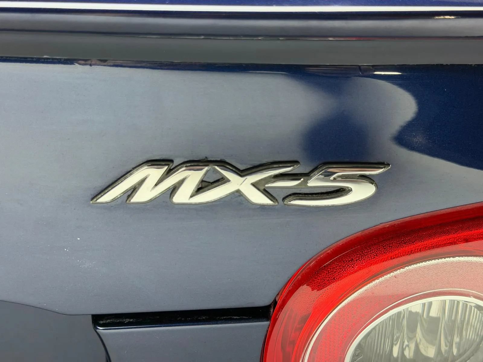 Used 2012 MAZDA MX-5 Miata Touring w/ Suspension Pkg RWD image 9