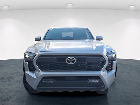 Used 2024 Toyota Tacoma TRD Off-Road image 20