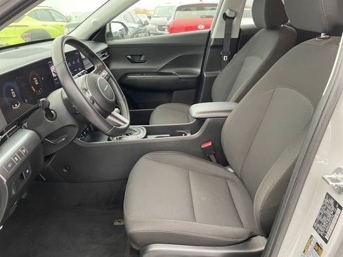 Used 2025 Hyundai Kona SEL image 25