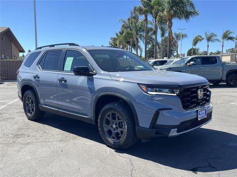 New 2025 Honda Pilot TrailSport image 31