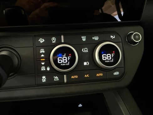 New 2026 Land Rover Defender 110 S AWD/4WD image 19