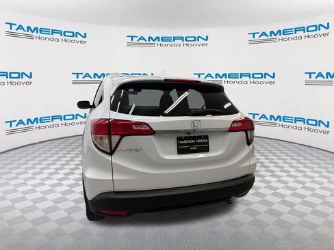 Used 2022 Honda HR-V EX image 4
