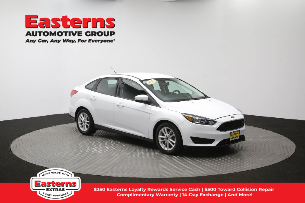 Used 2018 Ford Focus SE w/ Cold Weather Package FWD image 48