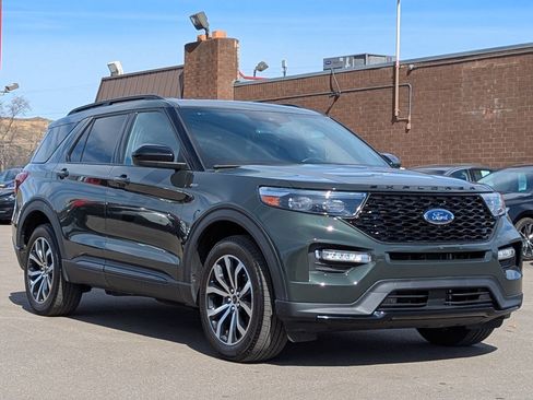 Used 2023 Ford Explorer ST-Line w/ Class IV Trailer Tow Package AWD/4WD image 5